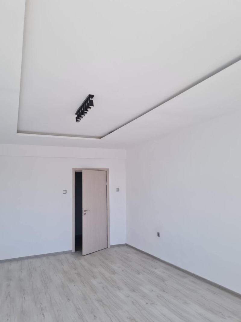 Til salgs  2 soverom Pleven , Idealen tsentar , 106 kvm | 83133145 - bilde [4]