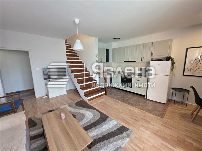 Продава 3-СТАЕН, гр. София, Младост 4