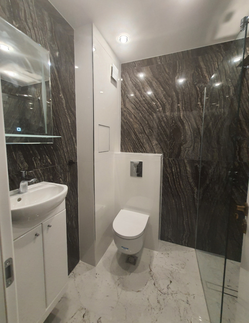 Продава 4-СТАЕН, гр. София, Изток, снимка 16 - Апартаменти - 53301104