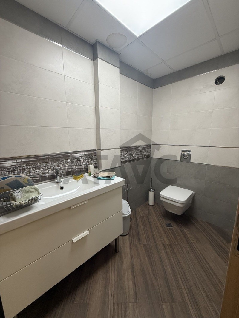 Продава  Офис град Пловдив , Младежки Хълм , 220 кв.м | 25606447 - изображение [9]