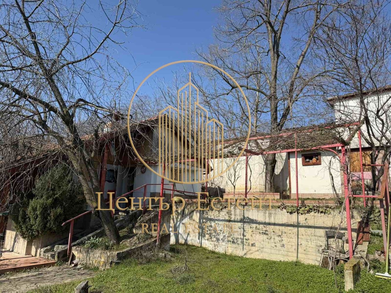 Продава ВИЛА, гр. Плевен, м-т Орлето, снимка 3 - Вили - 53744876