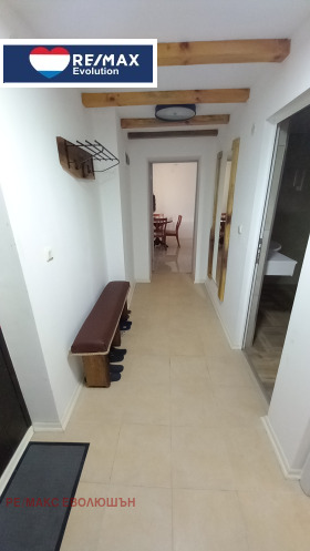 σπίτι Ζητνητσα, Ραζγραδ 9