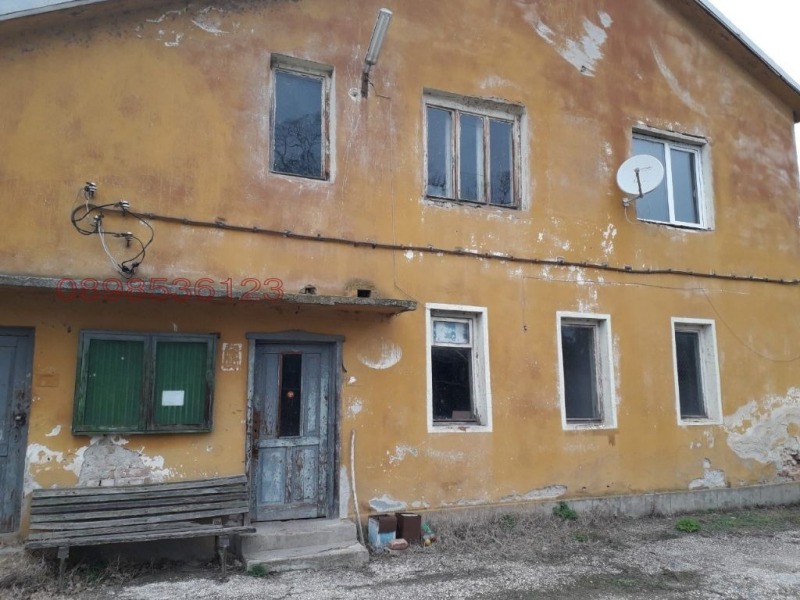 Продава ПРОМ. ПОМЕЩЕНИЕ, с. Муселиево, област Плевен, снимка 6 - Производствени сгради - 52783780