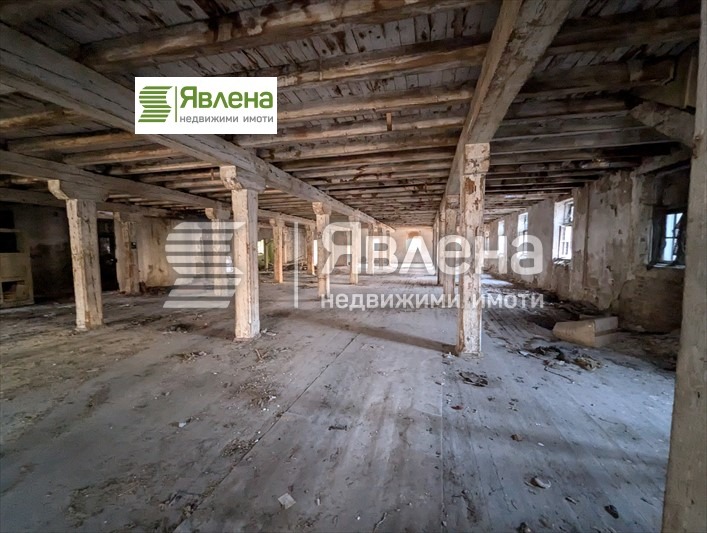 Продава  Пром. помещение град Кюстендил , Център , 3250 кв.м | 85493940 - изображение [2]