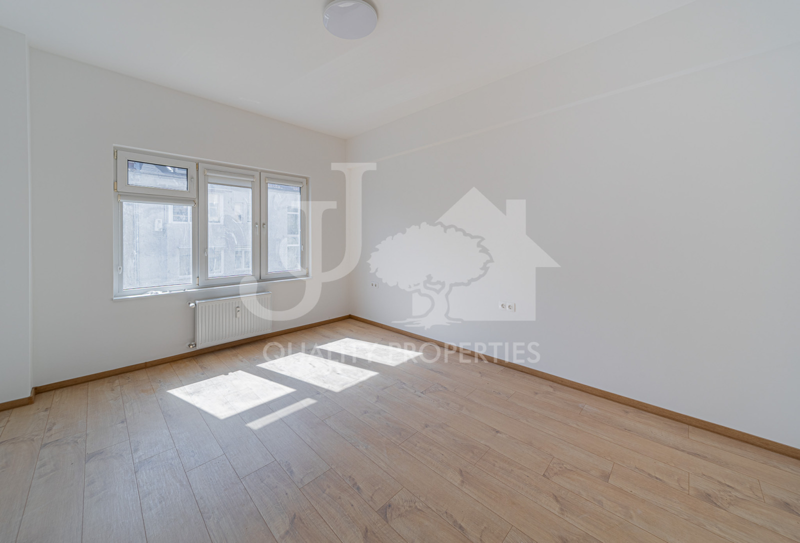 Продава 2-СТАЕН, гр. София, Център, снимка 5 - Апартаменти - 54301411