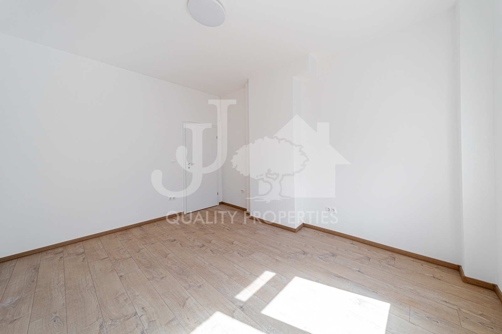 Продава 2-СТАЕН, гр. София, Център, снимка 9 - Апартаменти - 54301411