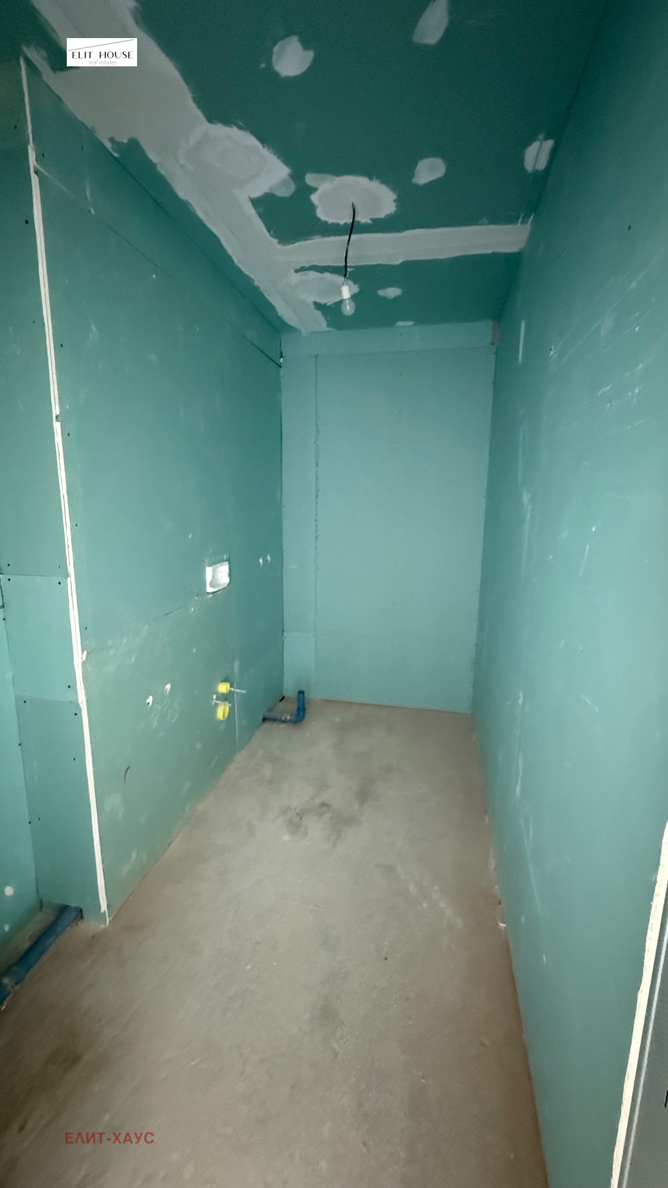 Продава КЪЩА, гр. София, м-т Камбаните, снимка 11 - Къщи - 55798323