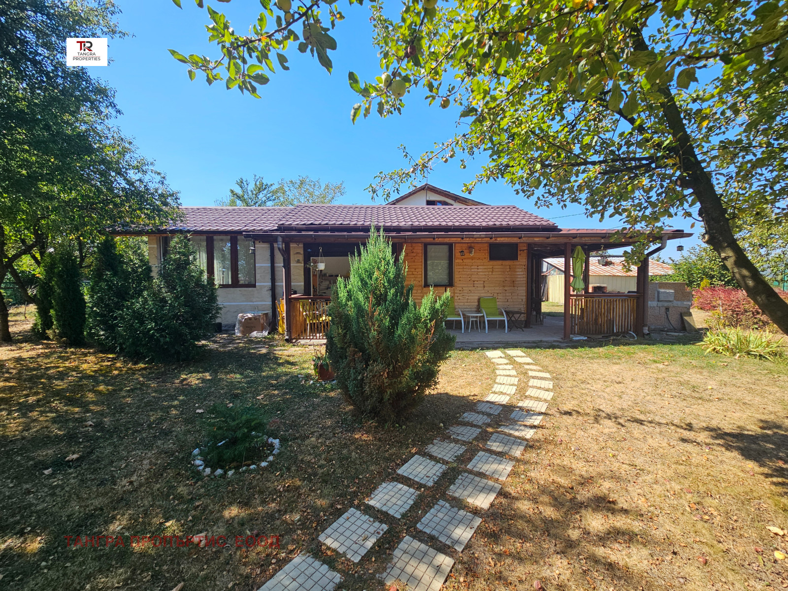 Продава КЪЩА, с. Дебели лаг, област Перник