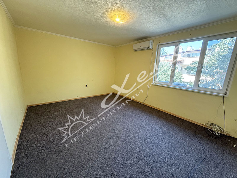 Продава ЕТАЖ ОТ КЪЩА, гр. Бургас, Център, снимка 7 - Етаж от къща - 53071686