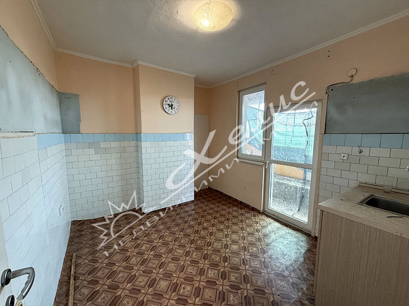 Продава ЕТАЖ ОТ КЪЩА, гр. Бургас, Център, снимка 4 - Етаж от къща - 53071686