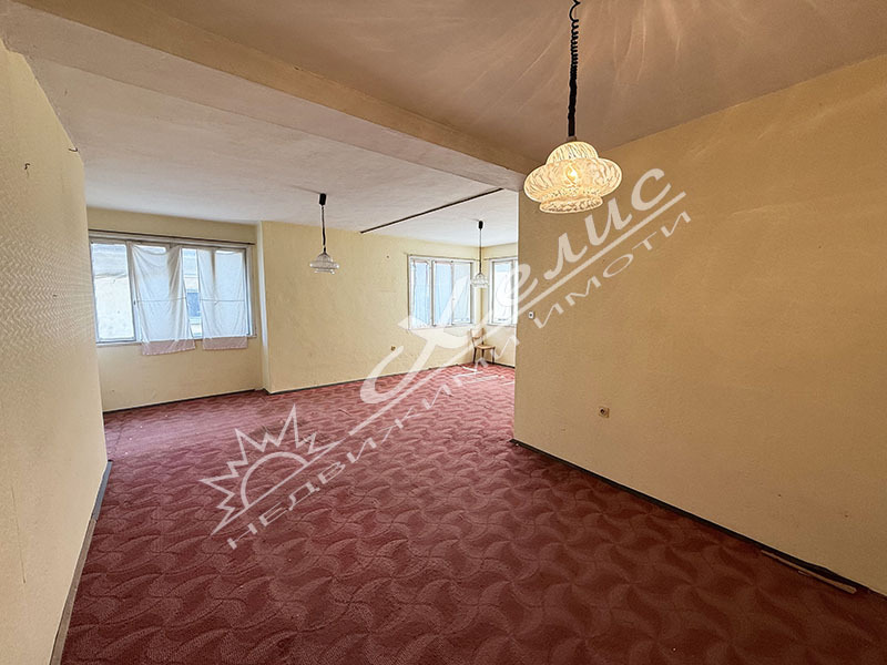 Продава ЕТАЖ ОТ КЪЩА, гр. Бургас, Център, снимка 3 - Етаж от къща - 53071686