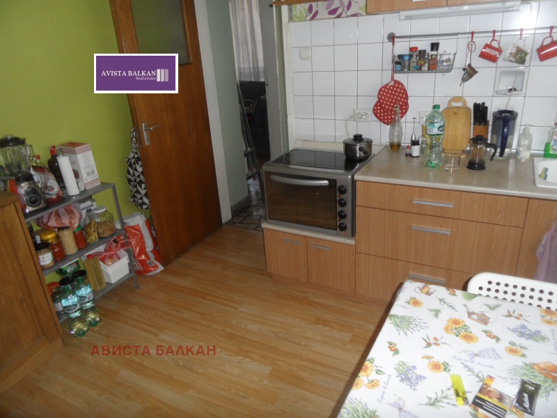 Продава  2-стаен град София , Медицинска академия , 84 кв.м | 52373478 - изображение [11]