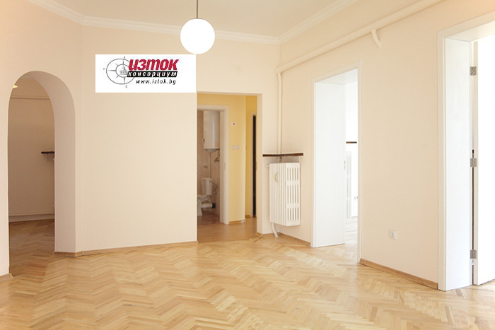 Продава МНОГОСТАЕН, гр. София, Докторски паметник, снимка 4 - Апартаменти - 53178108