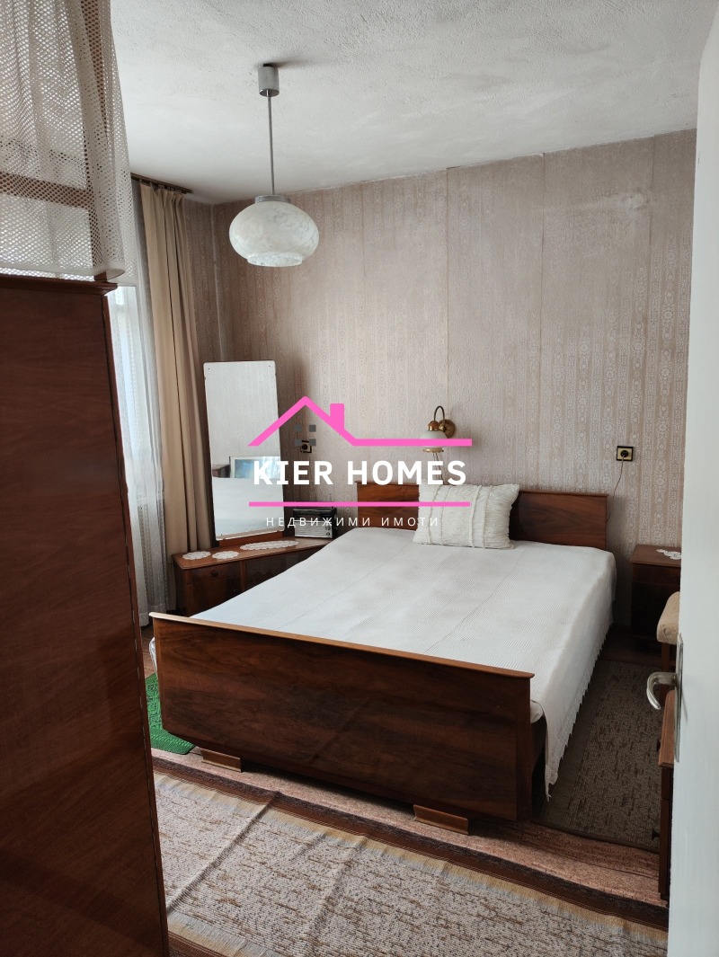 Продава КЪЩА, гр. Свиленград, област Хасково, снимка 2 - Къщи - 52301583