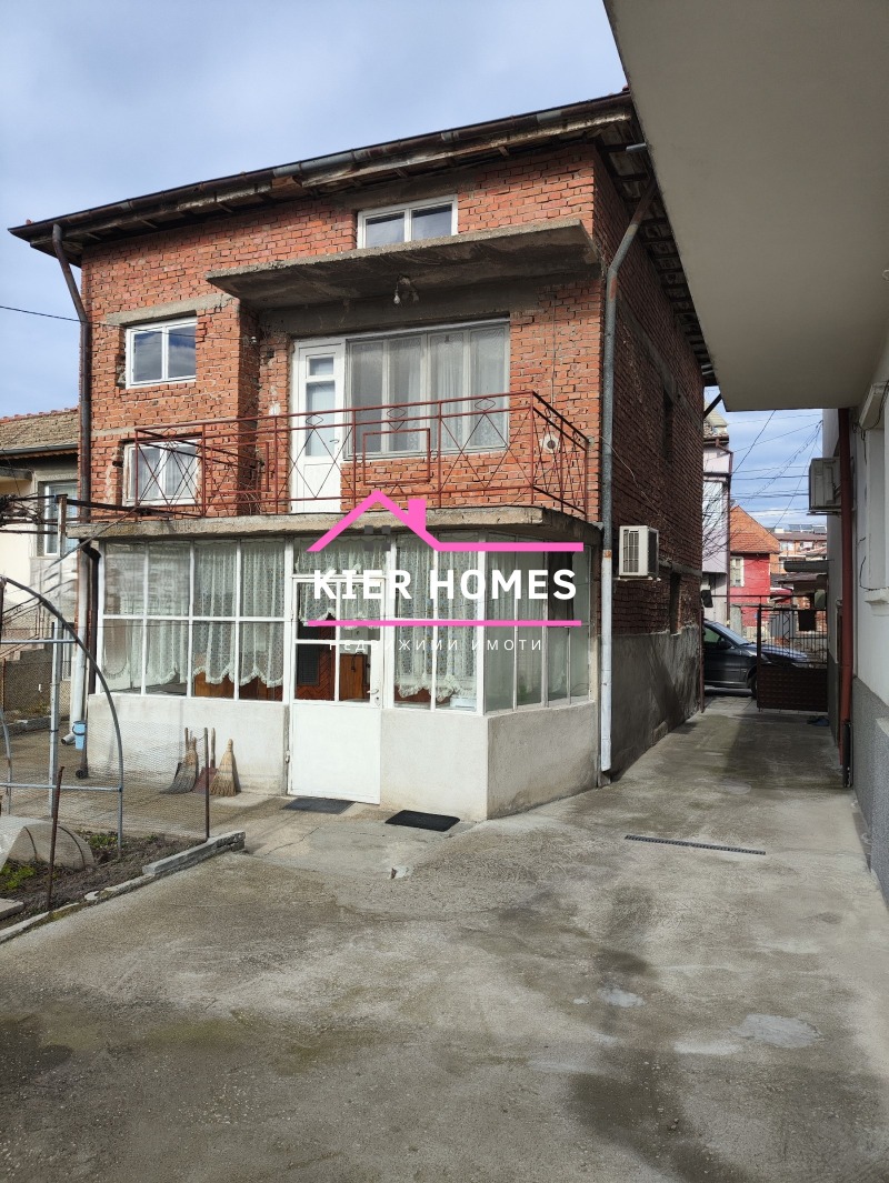 Продава КЪЩА, гр. Свиленград, област Хасково, снимка 2 - Къщи - 52989251