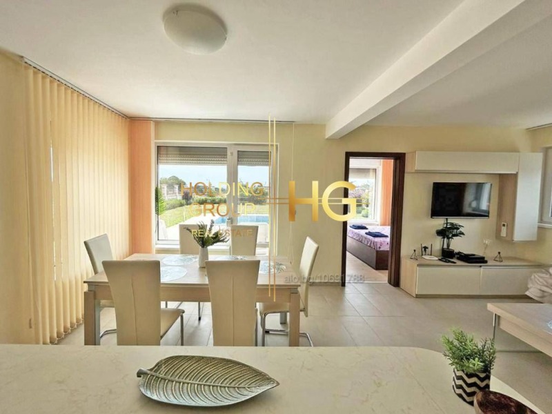 Продава КЪЩА, с. Топола, област Добрич, снимка 4 - Къщи - 52409982