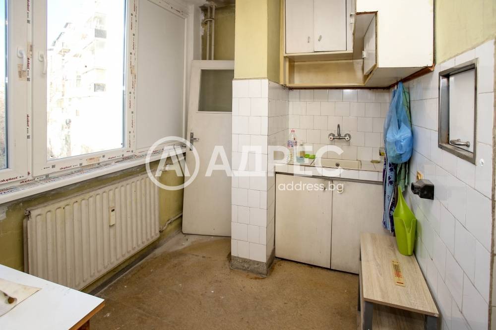 Продава МНОГОСТАЕН, гр. София, Мусагеница, снимка 14 - Апартаменти - 54676898