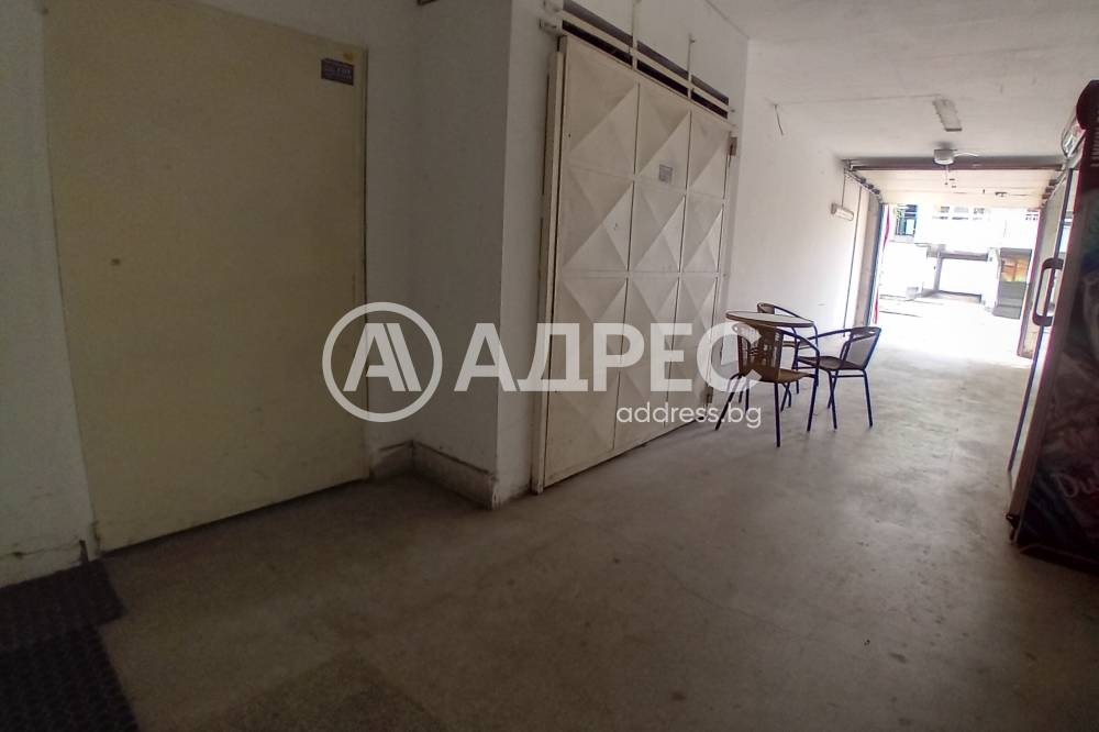 Продава МАГАЗИН, гр. София, Център, снимка 12 - Магазини - 53861103