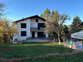 Haus Rudarzi, region Pernik 2