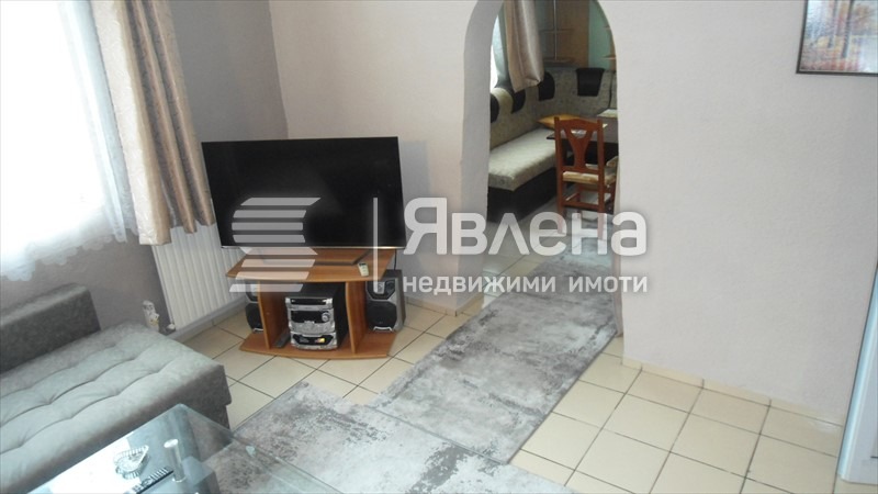 Продава 2-СТАЕН, гр. Перник, Изток, снимка 5 - Aпартаменти - 47541476