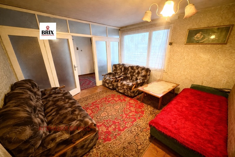 Продава 3-СТАЕН, гр. Русе, Широк център