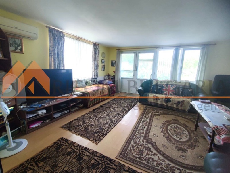 Til salg  Hus region Varna , Kitka , 338 kvm | 76105875