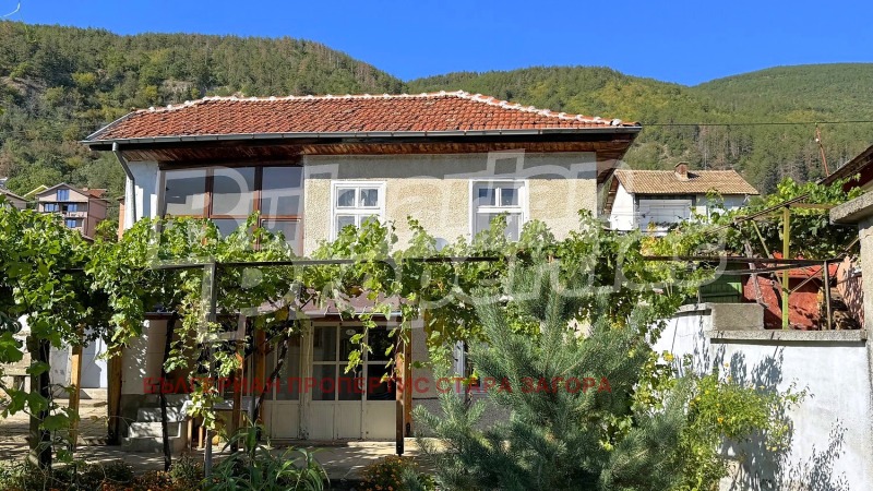 Продава КЪЩА, гр. Мъглиж, област Стара Загора, снимка 2 - Къщи - 53183100