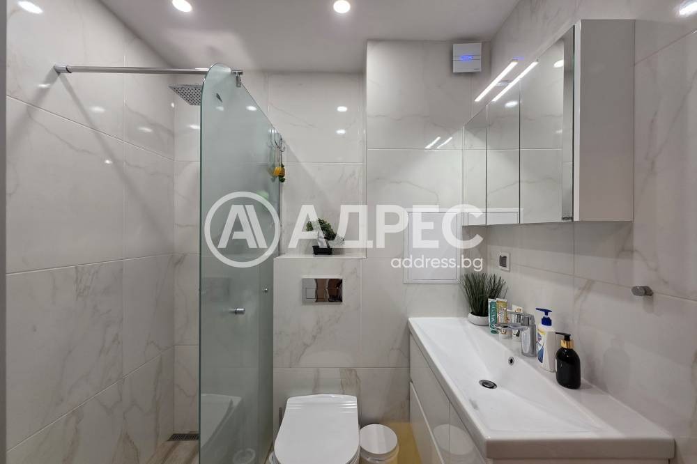 Продава 3-СТАЕН, гр. София, Център, снимка 7 - Апартаменти - 54200542