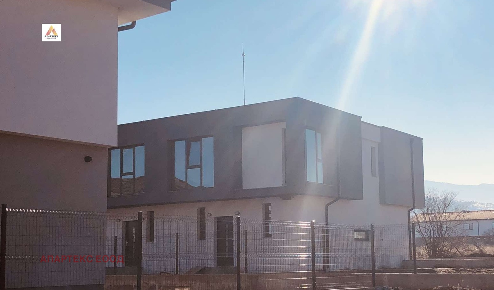 Продава КЪЩА, с. Първенец, област Пловдив, снимка 2 - Къщи - 48673138
