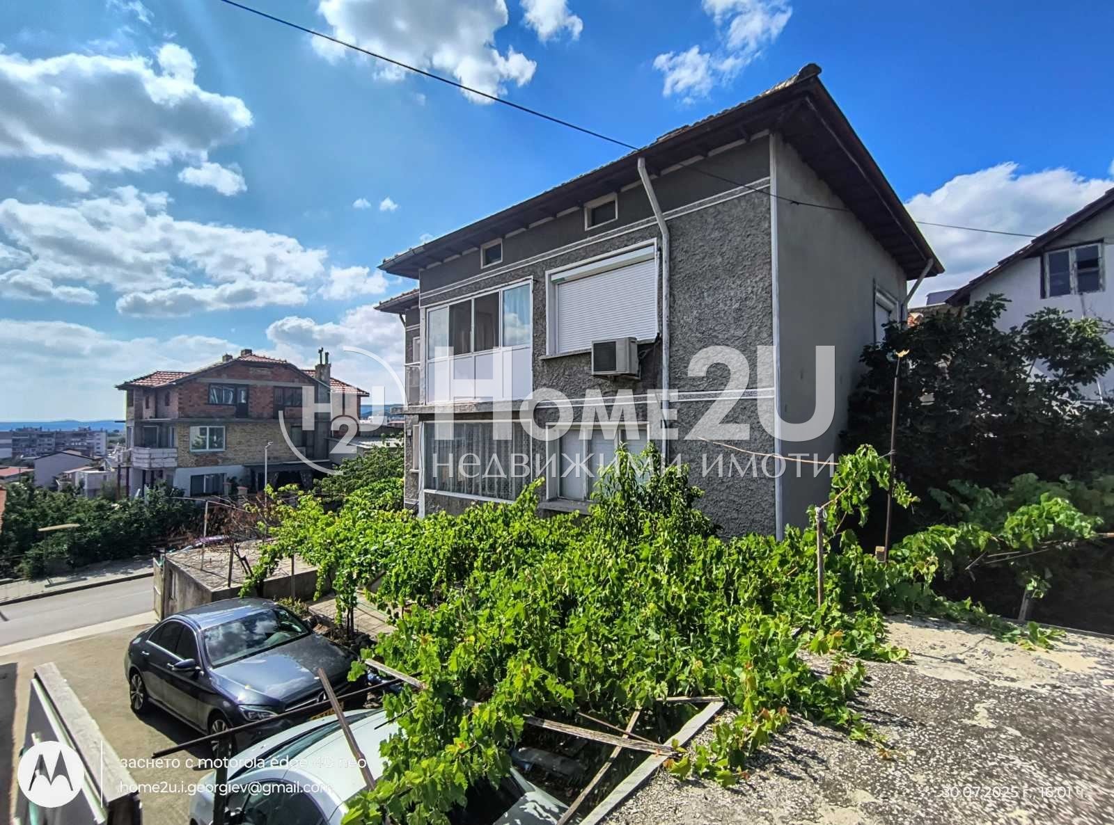 Продава КЪЩА, гр. Аксаково, област Варна, снимка 2 - Къщи - 53961814