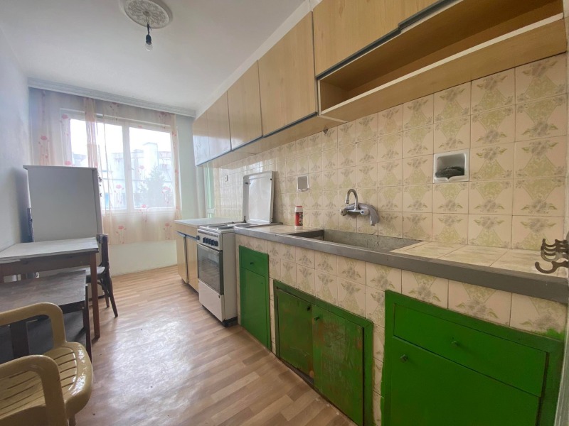Продава 4-СТАЕН в област Шумен, гр. Велики Преслав - 110 кв.м / 112 484 € » 219 999.58 лв., ИМОТИ ТОМОВ