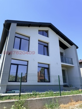 КЪЩА, 170 m2