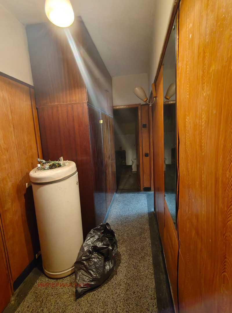 Продава  2-стаен град Хасково , Център , 66 кв.м | 56680274 - изображение [15]