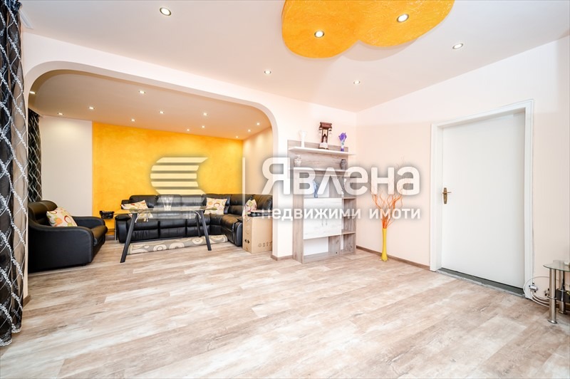 Na prodej  2 ložnice Sofia , Iztok , 112 m2 | 38759759 - obraz [2]