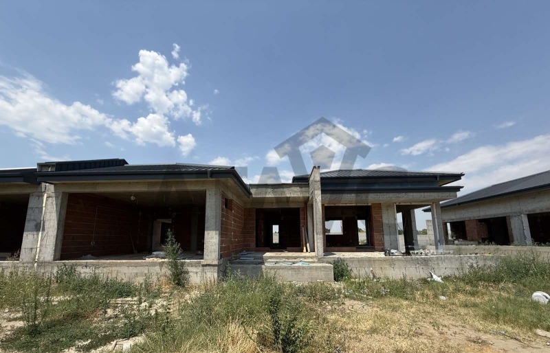 На продаж  Будинок область Пловдив , Първенец , 261 кв.м | 70129654
