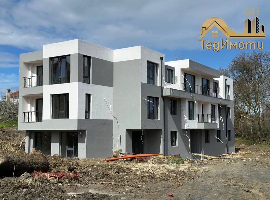 Продава 4-СТАЕН, с. Лозенец, област Бургас