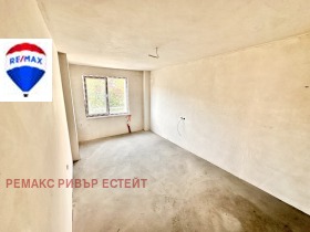 3-стаен град Русе, Широк център 3