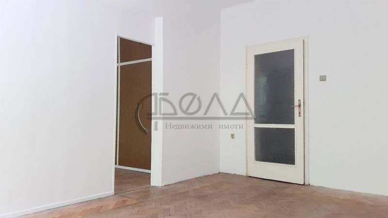 Продаја  1 спаваћа соба Софија , Банишора , 61 м2 | 37200145