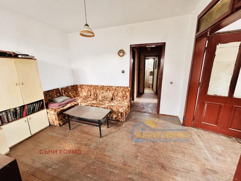 Продава КЪЩА, с. Джулюница, област Велико Търново, снимка 11 - Къщи - 52649363