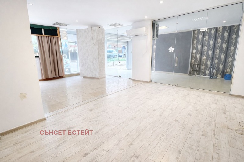 Продава МАГАЗИН, гр. Бургас, област Бургас, снимка 2 - Магазини - 53517630