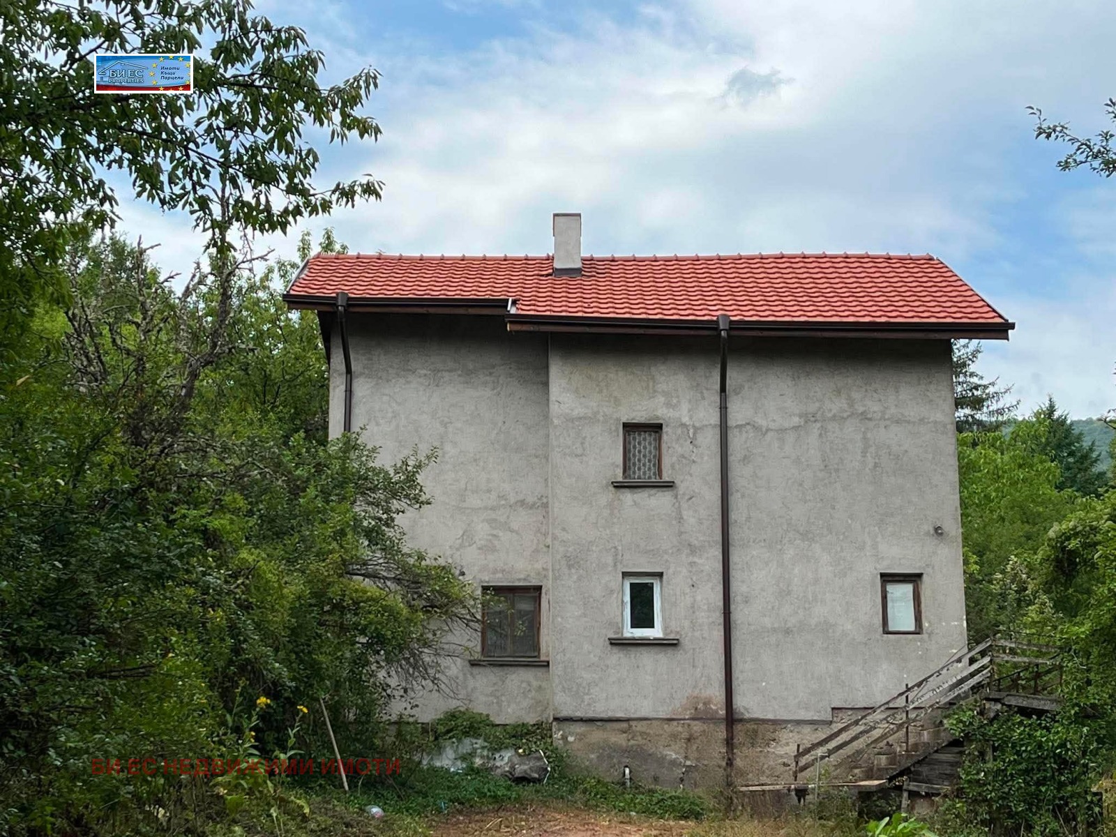 Продава КЪЩА, с. Кленовик, област Перник