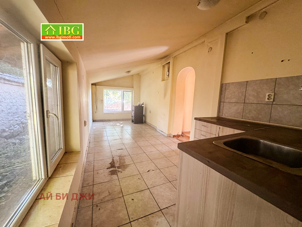 Продава КЪЩА, с. Червена вода, област Русе, снимка 12 - Къщи - 54792371