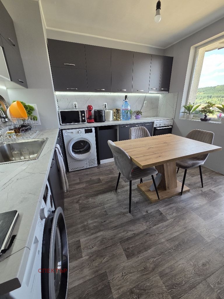 Til salg  Maisonette Pernik , Moshino , 155 kvm | 16322649 - billede [4]