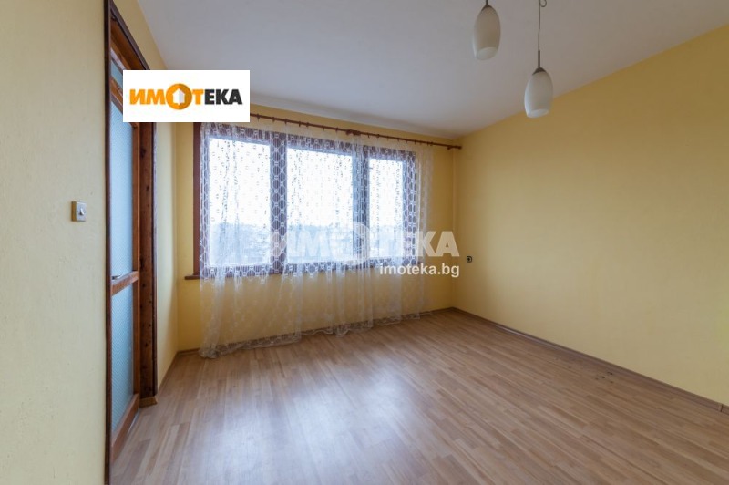 Продава ЕТАЖ ОТ КЪЩА, гр. Варна, с. Тополи, снимка 14 - Етаж от къща - 43757633