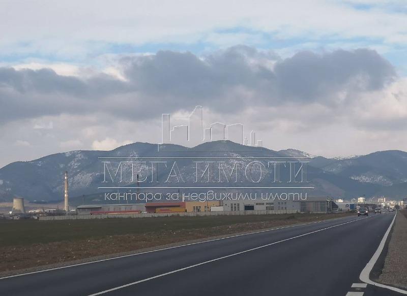 Продава  Парцел град Сливен , Промишлена зона , Ямболски път, 15000 кв.м | 99499219 - изображение [3]
