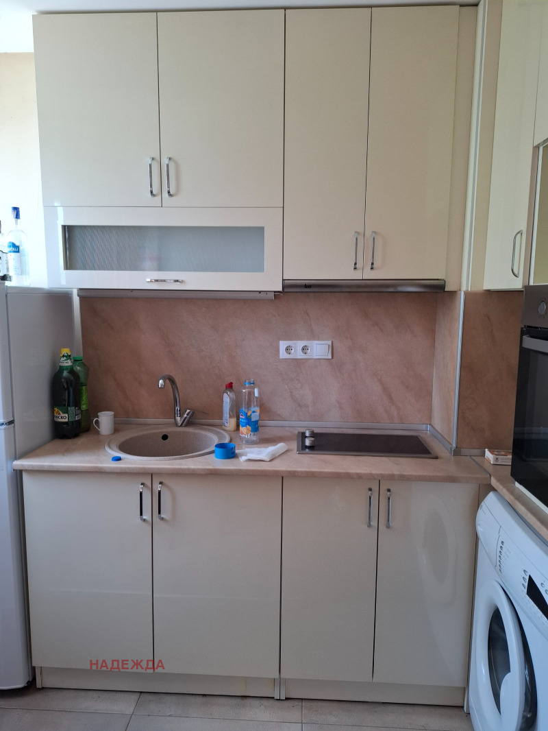 De vânzare  1 dormitor Pleven , Șiroc țentâr , 64 mp | 58589169