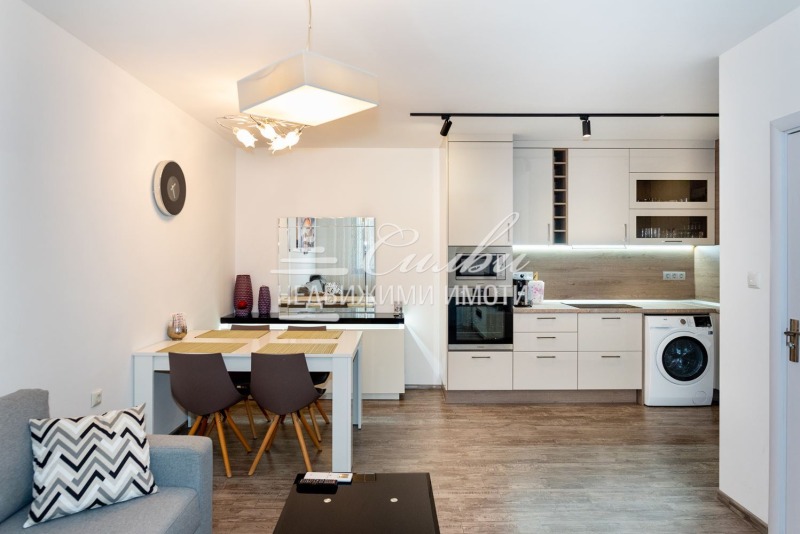 Продава 2-СТАЕН, гр. Шумен, Център