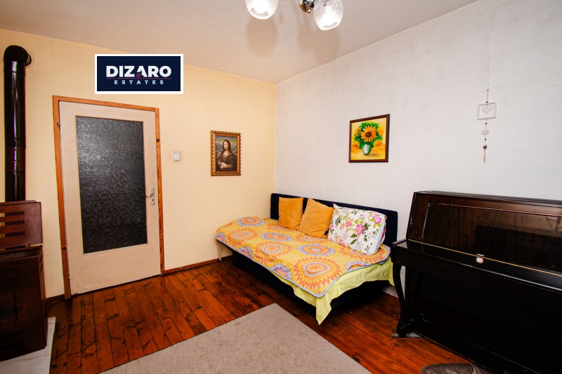 Продава 2-СТАЕН, гр. Кюстендил, Румена войвода, снимка 2 - Апартаменти - 53394767