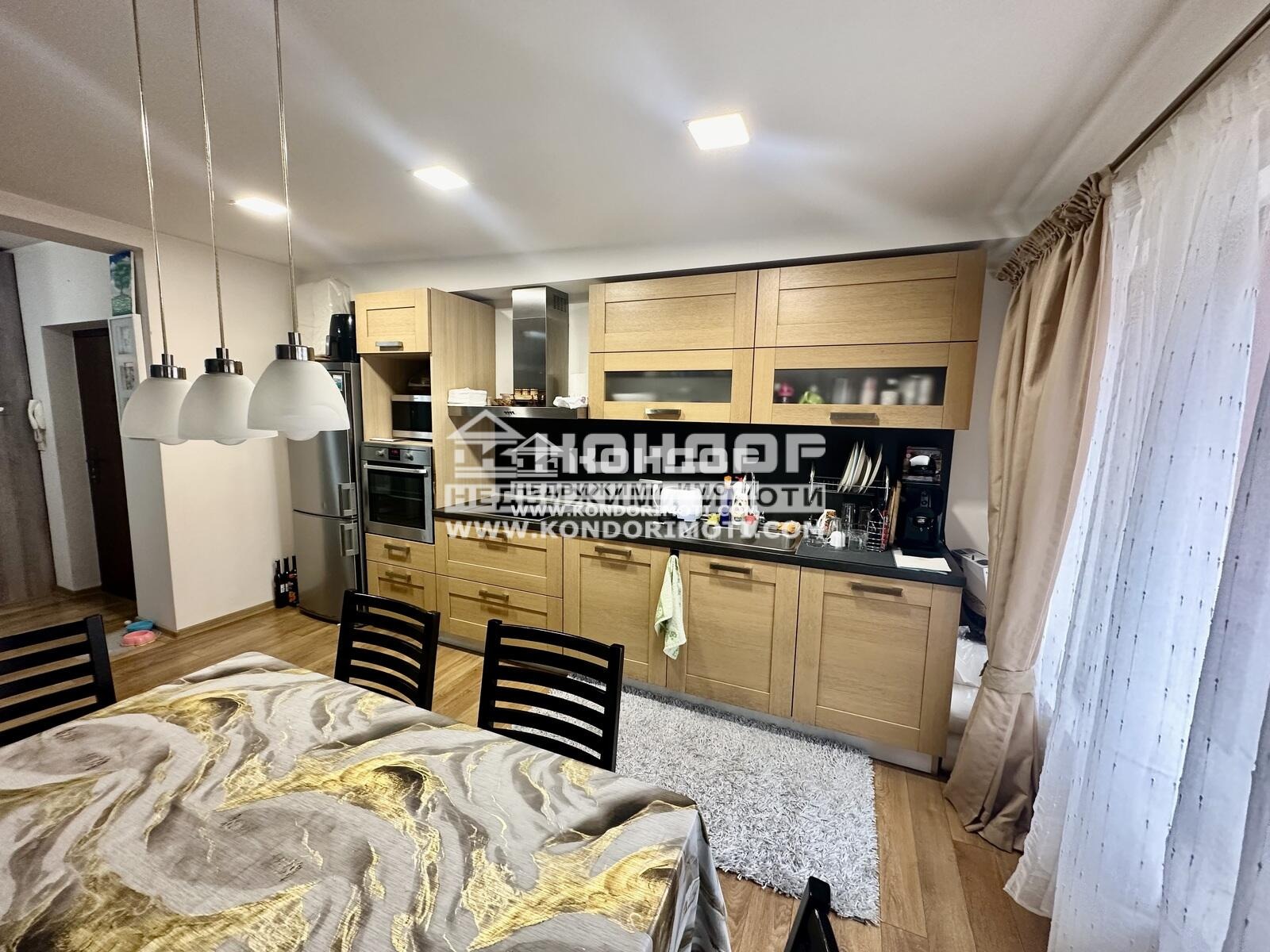 Продава ОФИС, гр. Пловдив, Кършияка, снимка 2 - Офиси - 54250607