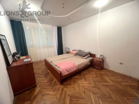 2 Schlafzimmer Hristo Botew, Warna 6